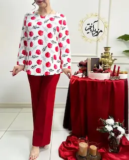 شومیز یقه دلبری سفید قرمز طرح انار برگ مشکی آرامش