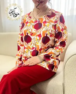 شومیز یقه دلبری سفید قرمز طرح انار برگ نارنجی پاییزان