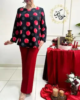 شومیز یقه دلبری مشکی طرح انار خال خالی کیارا