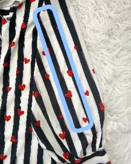 شومیز یقه پاپیونی راه راه سفید مشکی قلبی سایز-3-تخفیفی