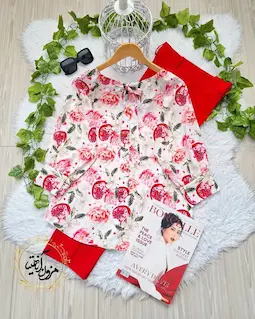 شومیز یقه پاپیونی سفید طرح انار رز قرمز گلسان