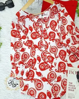 شومیز یقه پاپیونی سفید طرح بته جقه قرمز