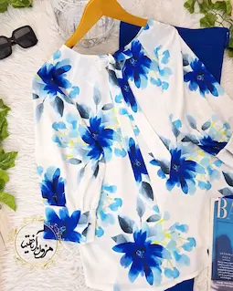 شومیز یقه پاپیونی سفید طرح گلهای کاربنی فلورا