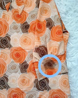 شومیز یقه پاپیونی کاراملی دارچینی طرح رز سایز-2-تخفیفی