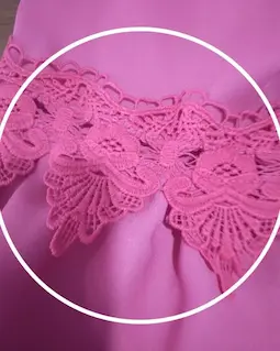 شومیز یقه پلیسه سرخابی طرح هیبا سایز-3-تخفیفی