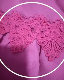 شومیز یقه پلیسه سرخابی طرح هیبا سایز-3-تخفیفی