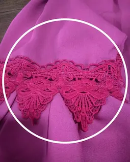 شومیز یقه پلیسه سرخابی طرح هیبا سایز-3-تخفیفی