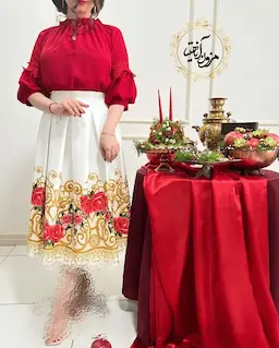 شومیز یقه پلیسه قرمز طرح هیبا