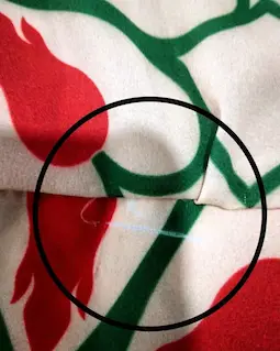 شومیز یقه پیله دار کرم سبز طرح انار قرمز آنارام سایز-2-تخفیفی