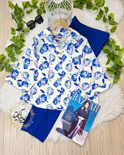 شومیز یقه کتی لیمویی طرح گلهای بنفش آبی دلیا