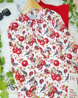 شومیز یقه کراواتی سفید طرح انار و بلبل چیکو