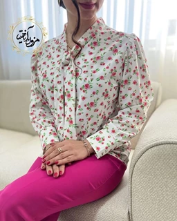 شومیز یقه کراواتی سفید طرح مینی رز شبنم