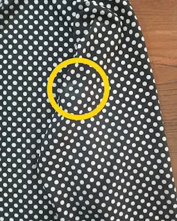 شومیز یقه کراواتی مشکی توپی سفید زمینه مشکی سایز-2-تخفیفی