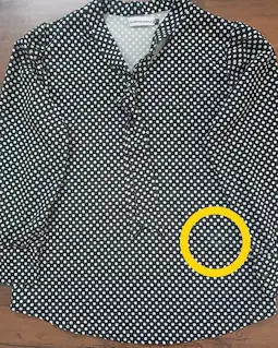 شومیز یقه کراواتی مشکی توپی سفید زمینه مشکی سایز-3-تخفیفی