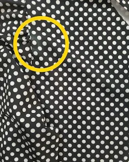 شومیز یقه کراواتی مشکی توپی سفید زمینه مشکی سایز-4-تخفیفی