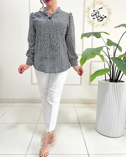 شومیز یقه کراواتی مشکی توپی سفید زمینه مشکی 