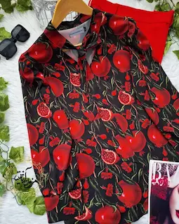 شومیز یقه کراواتی مشکی طرح شاخه برگ انار خرمدل