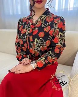 شومیز یقه کراواتی مشکی طرح شاخه برگ زیتونی انار نیمه نارمش