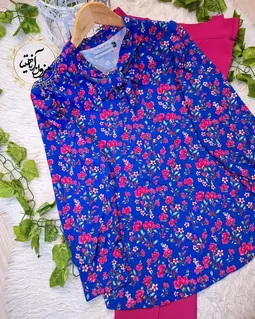 شومیز یقه کراواتی کاربنی طرح گلهای سرخابی نشمین