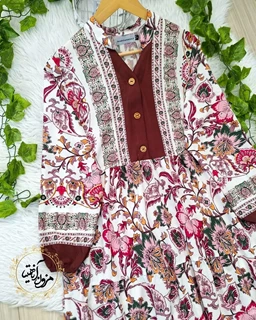 پیراهن ساحلی جلو حاشیه سرخابی قهوه ای طرح برگ و گلبرگ هلما