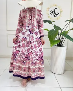 پیراهن ساحلی سفید بنفش طرح برگ و گلبرگ پریزاد