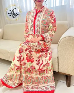 پیراهن ساحلی کرم مرجانی طرح برگ و گلبرگ آدرینا