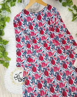 پیراهن مجلسی سفید طرح انار برگ سرمه ای پانیسا