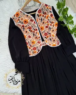 ژیله پیراهن سه تیکه مشکی کرم طرح ژیله گلدار ماهورا
