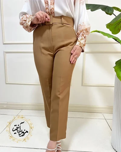 شلوار زنانه جیب نما نسکافه ای طرح با کمربند دانیلا