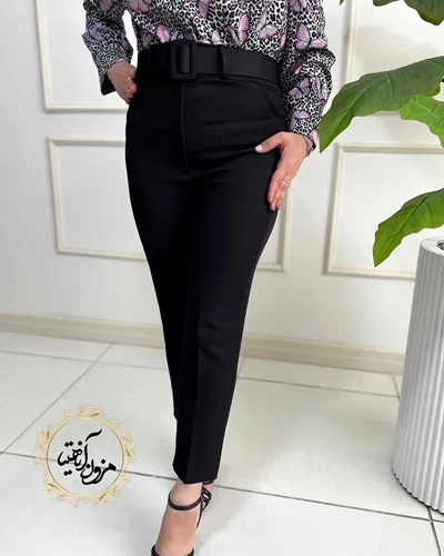 شلوار زنانه جیب نما مشکی طرح با کمربند دانیلا