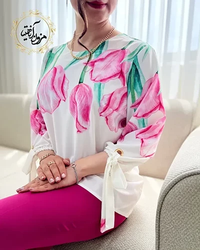 شومیز آستین واشری سفید طرح لاله صورتی نیلای