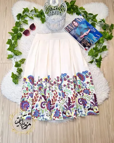 دامن پیله دار سفید طرح نیمه گلدار روشنا