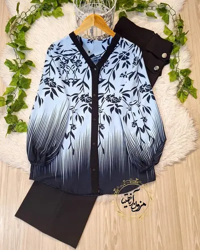 ست شومیز و شلوار آبی مشکی طرح گلدار خطی