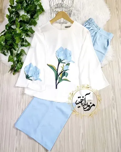 شومیز تک جلو بسته سفید آبی آسمانی طرح رز