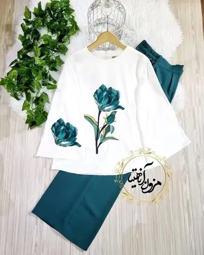 ست شومیز و شلوار سفید سبز کله غازی طرح رز