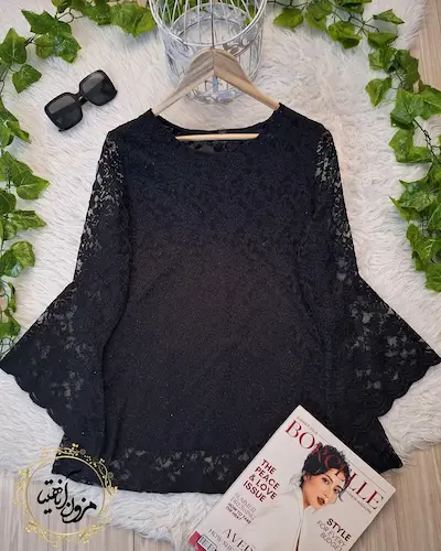 شومیز آستین شمشیری مشکی طرح گیپور زرین