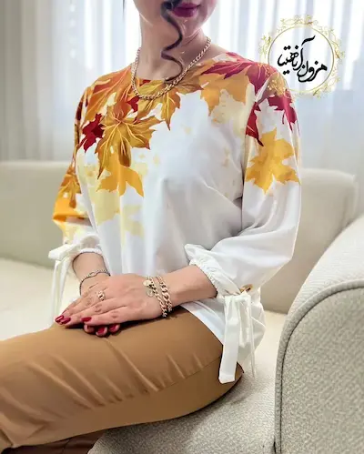 شومیز آستین واشری ریزشی سفید طرح برگهای پاییزی پارمیدا