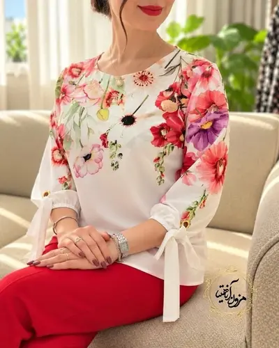 شومیز آستین واشری ریزشی سفید طرح گلهای رنگی گلیسا