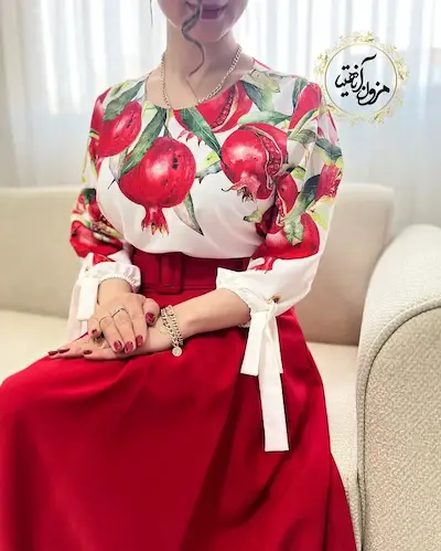 شومیز آستین واشری ریزشی سفید طرح انار شکسته نارملا