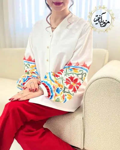 شومیز آستین پفی سفید طرح سنتی رنگی ملکه