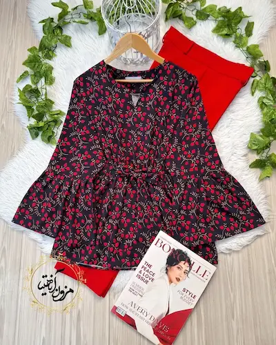 شومیز آستین کلوش مشکی طرح انار ریز شاخه طلایی گیلنار سایز-2-تخفیفی