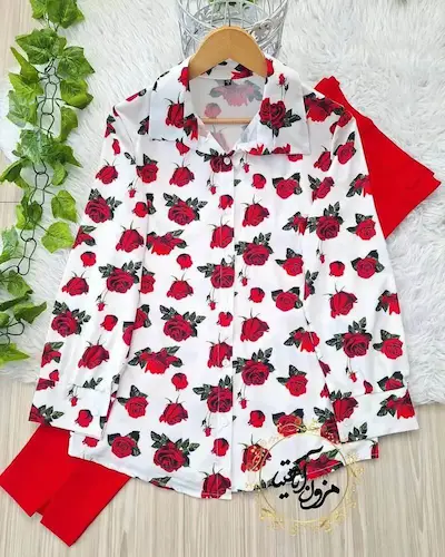 شومیز جلو دکمه زمینه سفید طرح گل رز قرمز سایز-2-تخفیفی