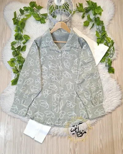 شومیز جلو دکمه سبز سفید طرح راه راه پروانه