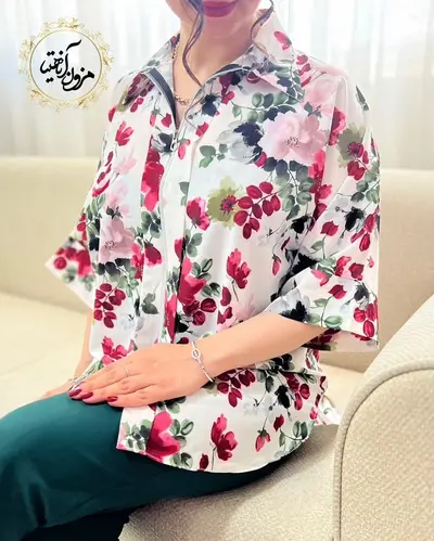 شومیز جلو زیپ دار سفید طرح گلهای رنگی ارکیده