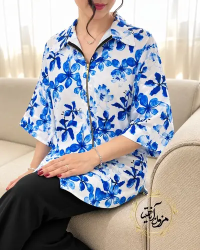 شومیز جلو زیپ دار سفید طرح گلهای کاربنی هیزل