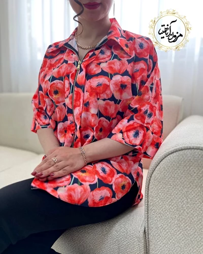 شومیز جلو زیپ دار مشکی طرح گلدار شقایق مهرانا سایز-3-تخفیفی