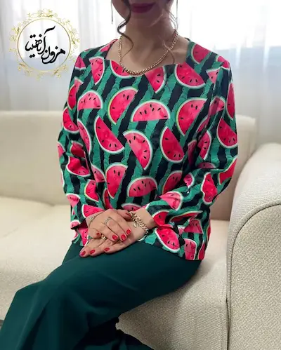 شومیز یقه دلبری مشکی طرح هندونه راه راه سبز کژین