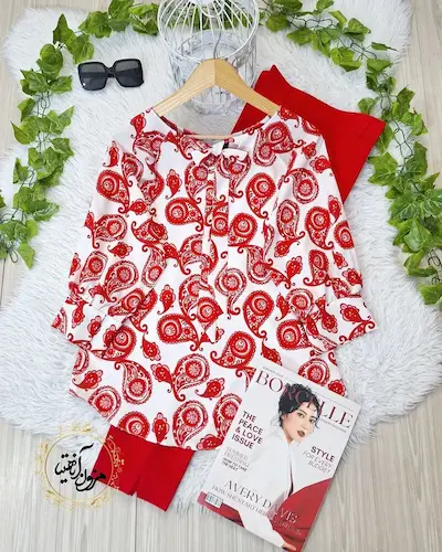 شومیز یقه پاپیونی سفید طرح بته جقه قرمز