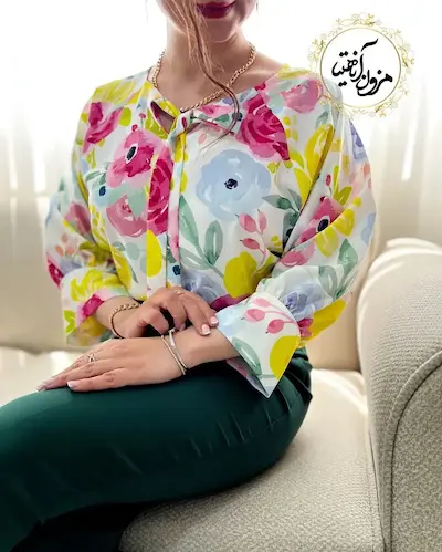 شومیز یقه پاپیونی سفید طرح فلاور جدید