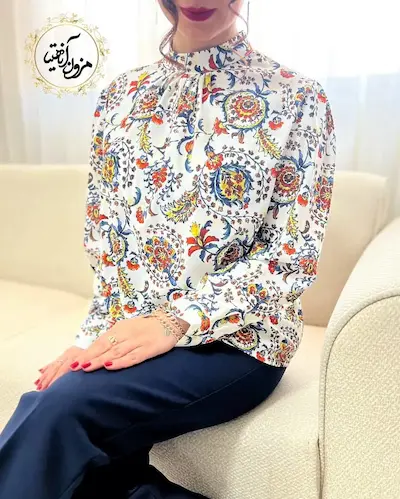 شومیز یقه پیله دار سفید طرح سنتی رنگی شکوه